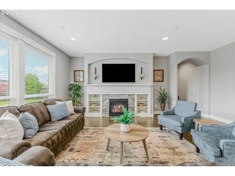 8104 NE 185th Avenue Vancouver WA 98682
