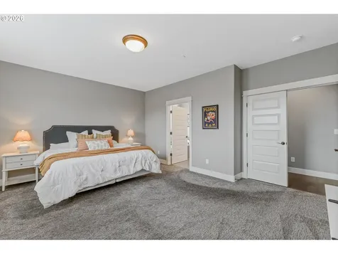 8104 NE 185th Avenue Vancouver WA 98682