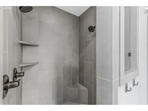 8104 NE 185th Avenue Vancouver WA 98682