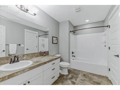 8104 NE 185th Avenue Vancouver WA 98682
