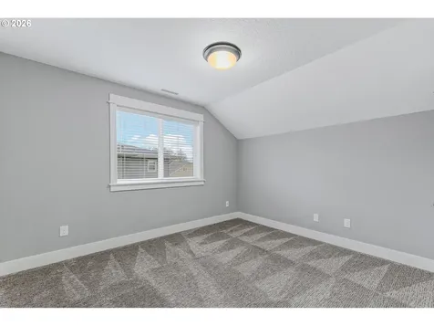 8104 NE 185th Avenue Vancouver WA 98682