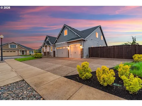 8104 NE 185th Avenue Vancouver WA 98682