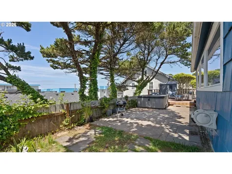 553 N Miller Street Rockaway Beach OR 97136