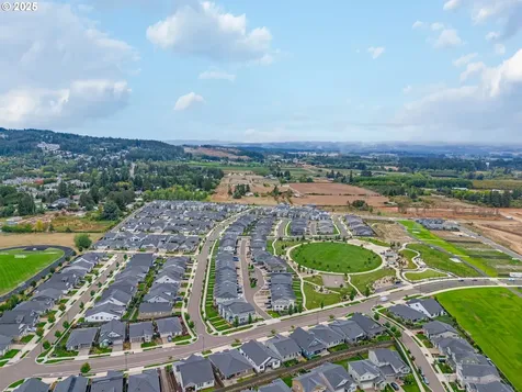 7708 SE Vermont Street Hillsboro OR 97123