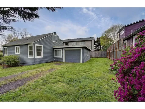 1923 G Street Washougal WA 98671