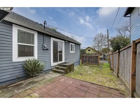 1923 G Street Washougal WA 98671