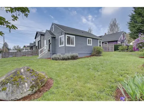 1923 G Street Washougal WA 98671
