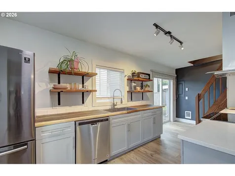 1923 G Street Washougal WA 98671