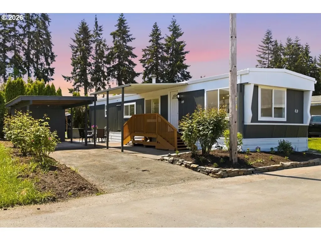 151 Edwards Road S Monmouth OR 97361