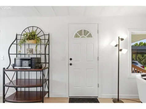 151 Edwards Road S Monmouth OR 97361