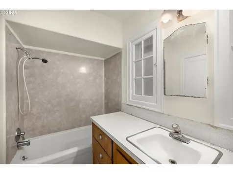 5419 SE 51st Avenue Portland OR 97206