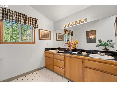 313 NE 353rd Avenue Washougal WA 98671