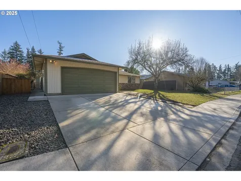 316 NW Wallace Way Mcminnville OR 97128