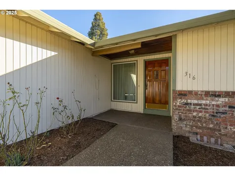 316 NW Wallace Way Mcminnville OR 97128