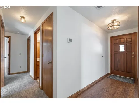 316 NW Wallace Way Mcminnville OR 97128