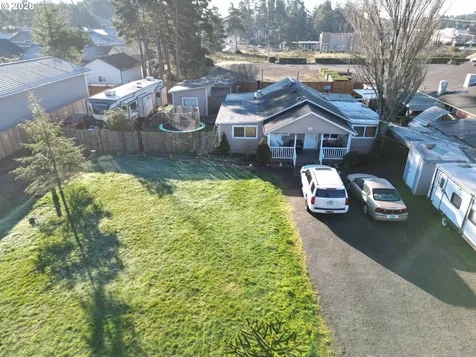 1890 37th Street Florence OR 97439