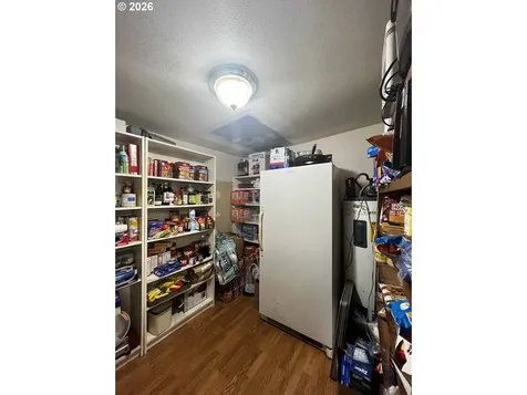 1890 37th Street Florence OR 97439
