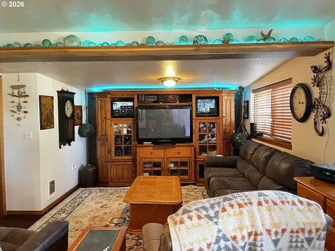 1890 37th Street Florence OR 97439