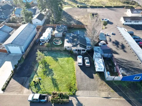 1890 37th Street Florence OR 97439