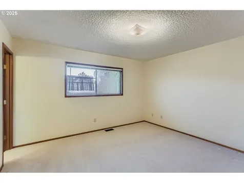 1134 S Ginger Street Cornelius OR 97113