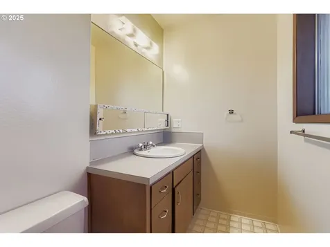 1134 S Ginger Street Cornelius OR 97113