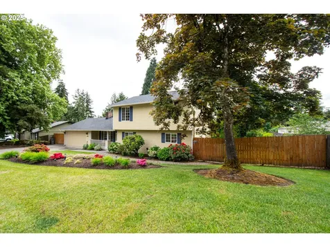 2416 SE Higgins Drive Vancouver WA 98683