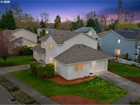 1022/1034 NE Lija Loop Portland OR 97211