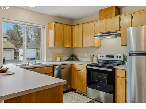1022/1034 NE Lija Loop Portland OR 97211