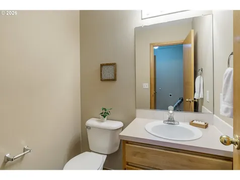 1022/1034 NE Lija Loop Portland OR 97211