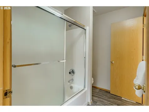 1022/1034 NE Lija Loop Portland OR 97211