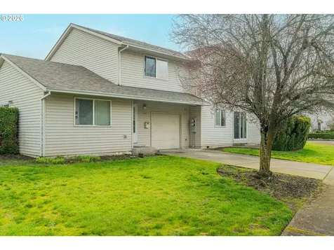 1022/1034 NE Lija Loop Portland OR 97211