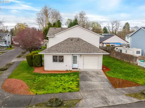 1022/1034 NE Lija Loop Portland OR 97211
