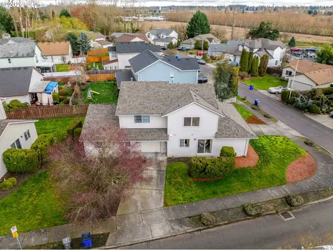 1022/1034 NE Lija Loop Portland OR 97211