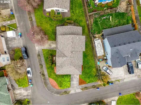 1022/1034 NE Lija Loop Portland OR 97211