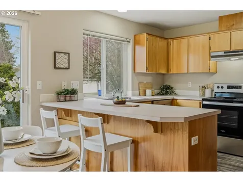 1022/1034 NE Lija Loop Portland OR 97211