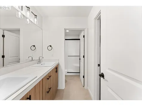 16122 Barlow Trail Lane Oregon City OR 97045