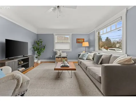 7026 N Campbell Avenue Portland OR 97217
