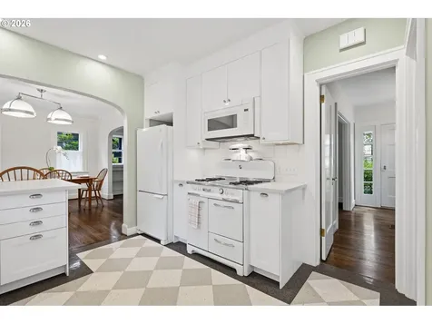 2241 NE 33rd Avenue Portland OR 97212