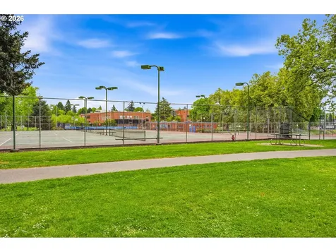 2241 NE 33rd Avenue Portland OR 97212