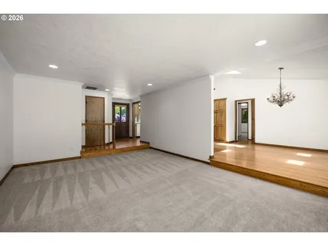 1066 NE 6th Drive Hillsboro OR 97124