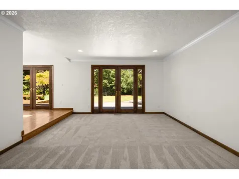 1066 NE 6th Drive Hillsboro OR 97124