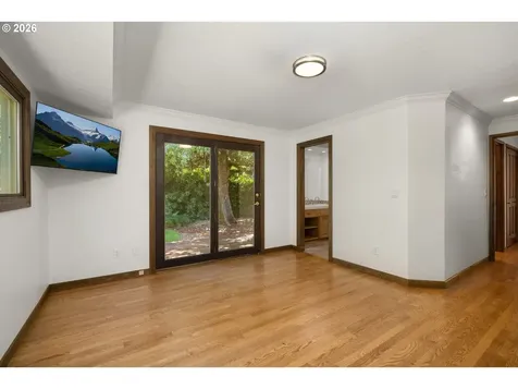 1066 NE 6th Drive Hillsboro OR 97124