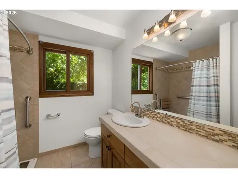1066 NE 6th Drive Hillsboro OR 97124