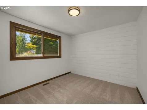 1066 NE 6th Drive Hillsboro OR 97124