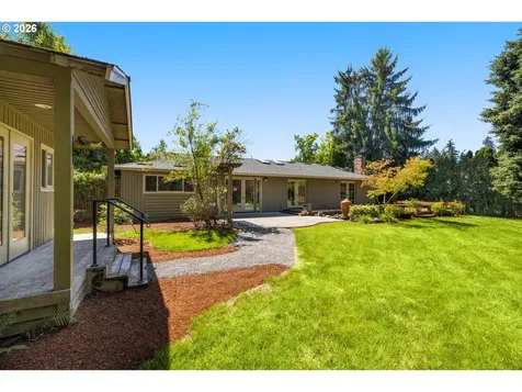 1066 NE 6th Drive Hillsboro OR 97124