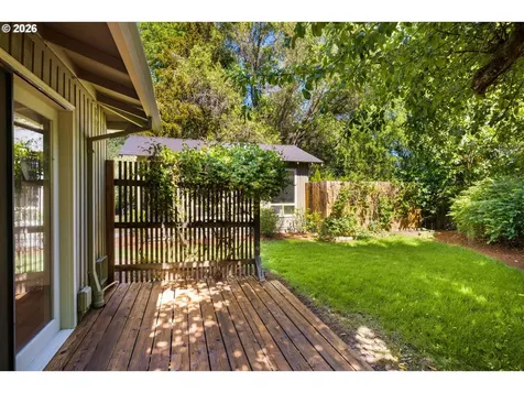 1066 NE 6th Drive Hillsboro OR 97124