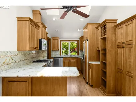 1066 NE 6th Drive Hillsboro OR 97124