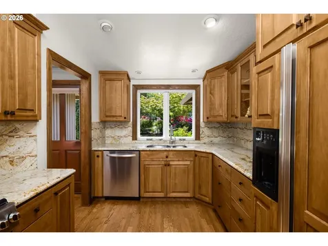 1066 NE 6th Drive Hillsboro OR 97124