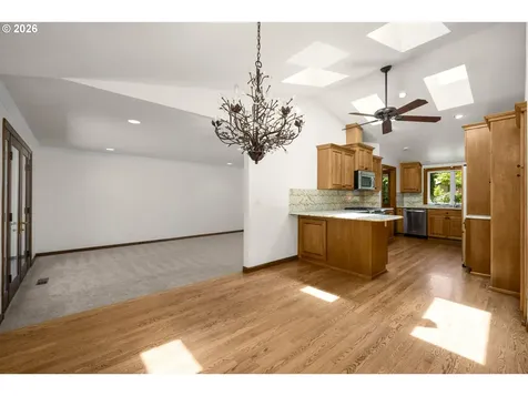 1066 NE 6th Drive Hillsboro OR 97124