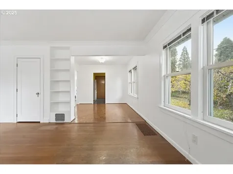 4005 SE Boise Street Portland OR 97202